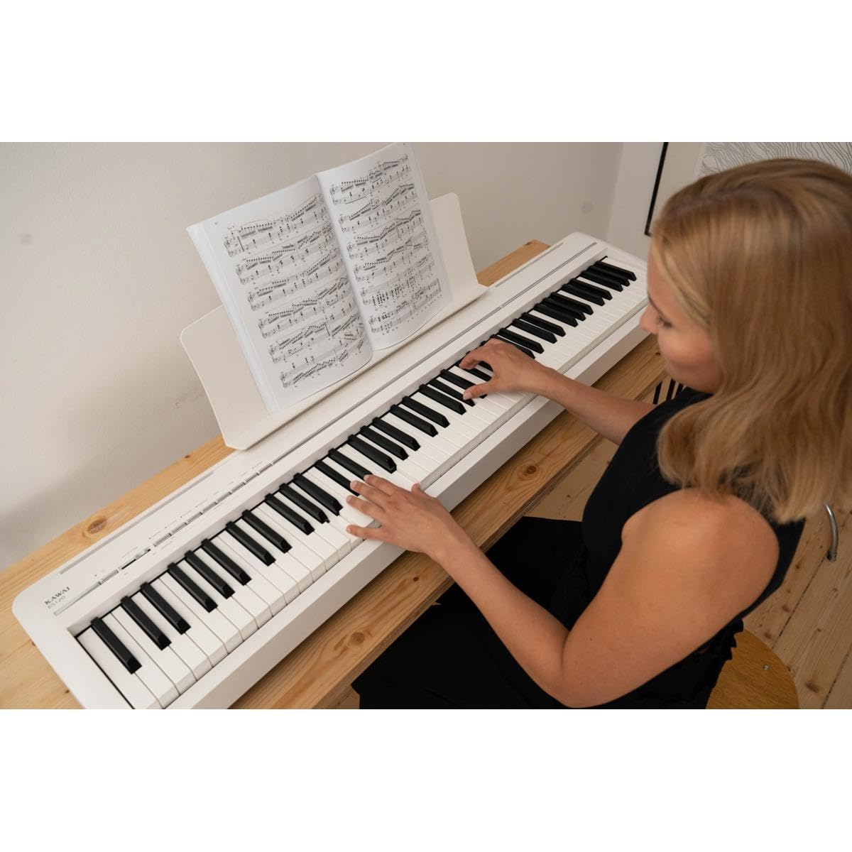 Kawai ES120 88-key Digital Piano with Speakers - Black