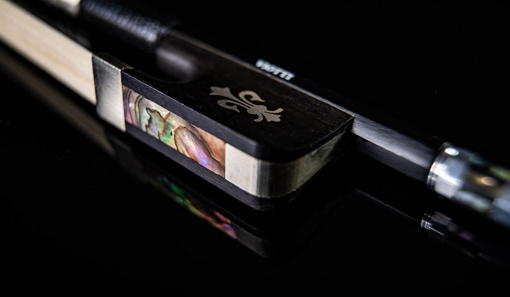 Viotti Carbon Fiber Cello Bow, Hand Crafted by Professional Bow Makers, Strong, Stiff & Well Balanced, Made with Mongolian Horse Hair, For Cellist of All Skill Levels