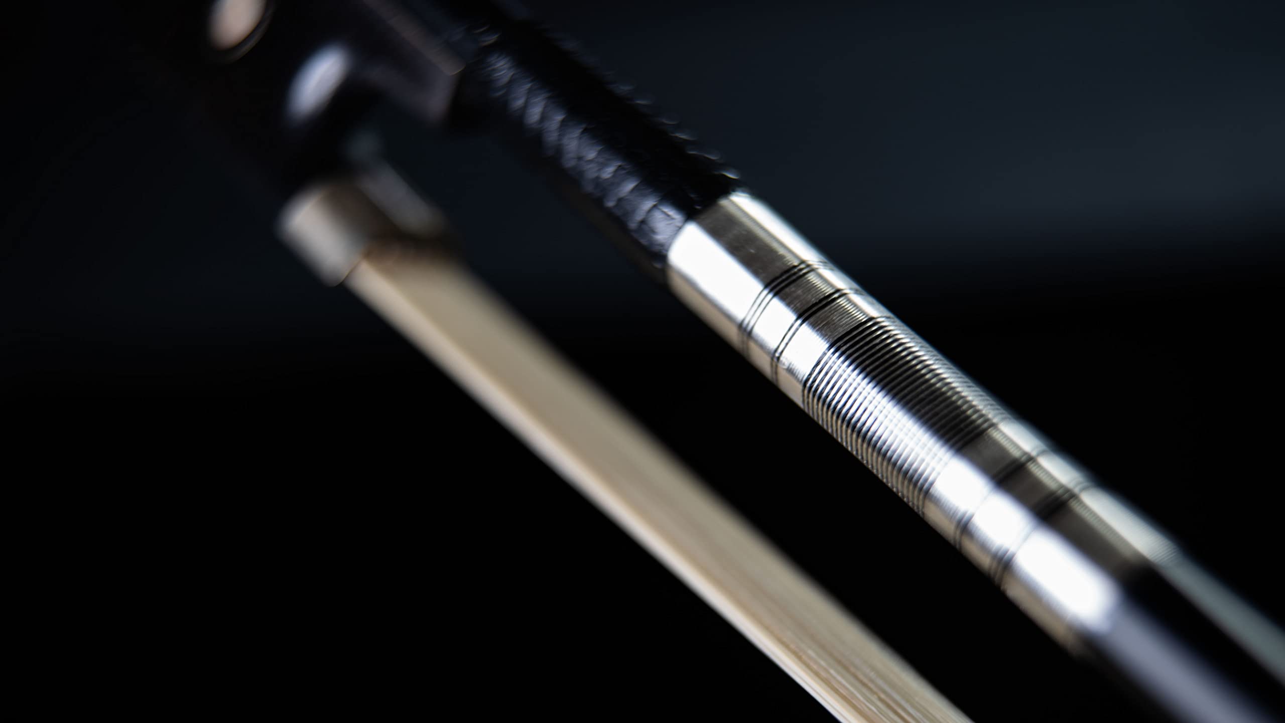 Viotti Carbon Fiber Cello Bow, Hand Crafted by Professional Bow Makers, Strong, Stiff & Well Balanced, Made with Mongolian Horse Hair, For Cellist of All Skill Levels