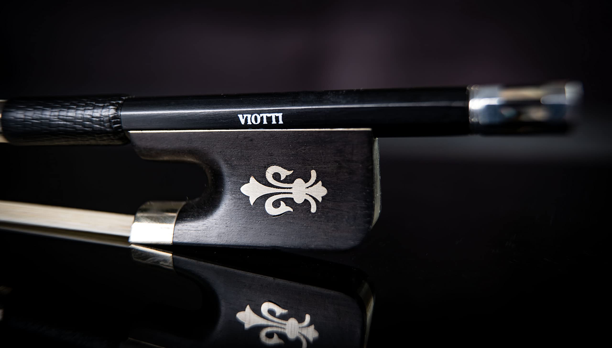 Viotti Carbon Fiber Cello Bow, Hand Crafted by Professional Bow Makers, Strong, Stiff & Well Balanced, Made with Mongolian Horse Hair, For Cellist of All Skill Levels
