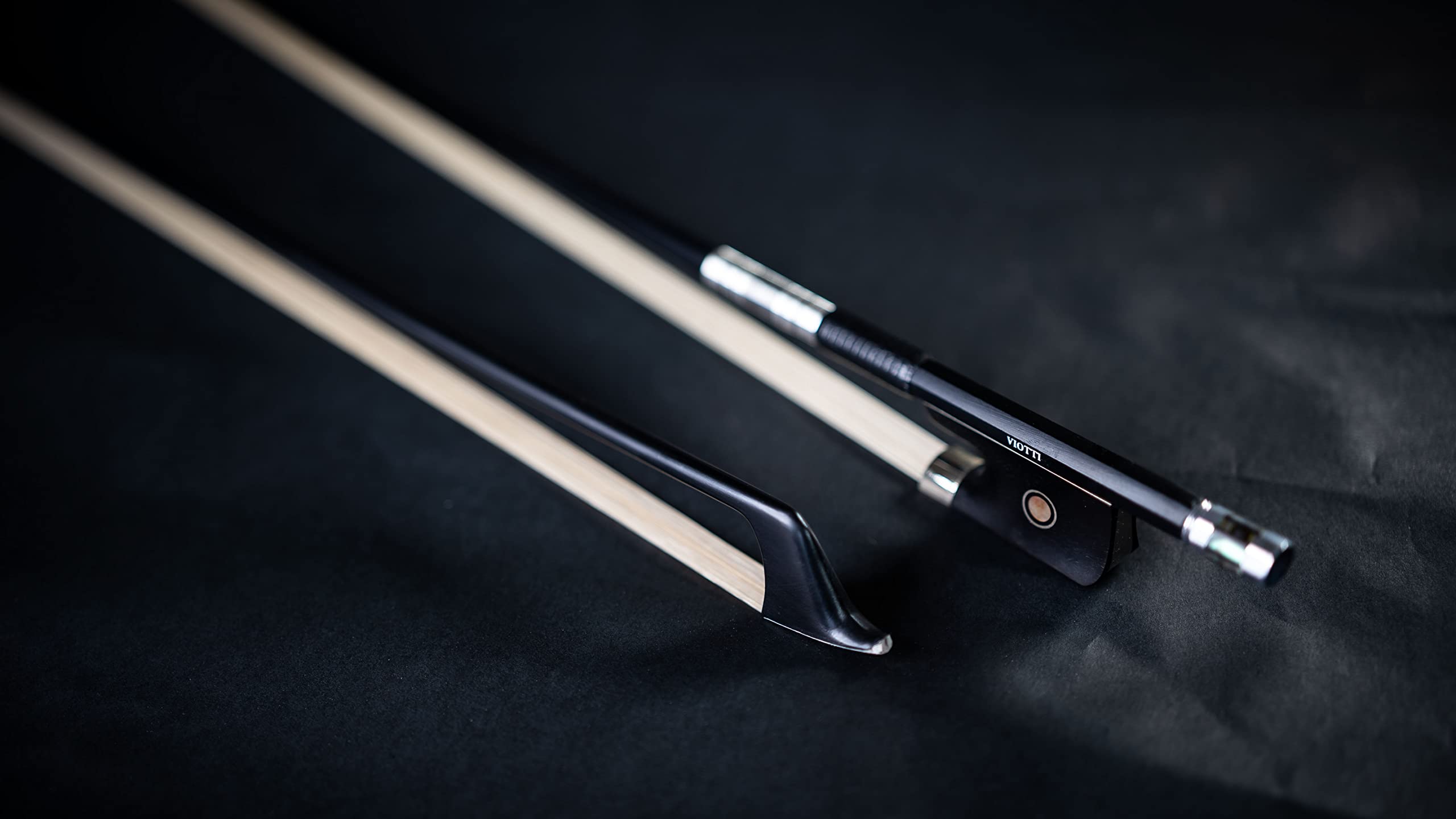 Viotti Carbon Fiber Cello Bow, Hand Crafted by Professional Bow Makers, Strong, Stiff & Well Balanced, Made with Mongolian Horse Hair, For Cellist of All Skill Levels