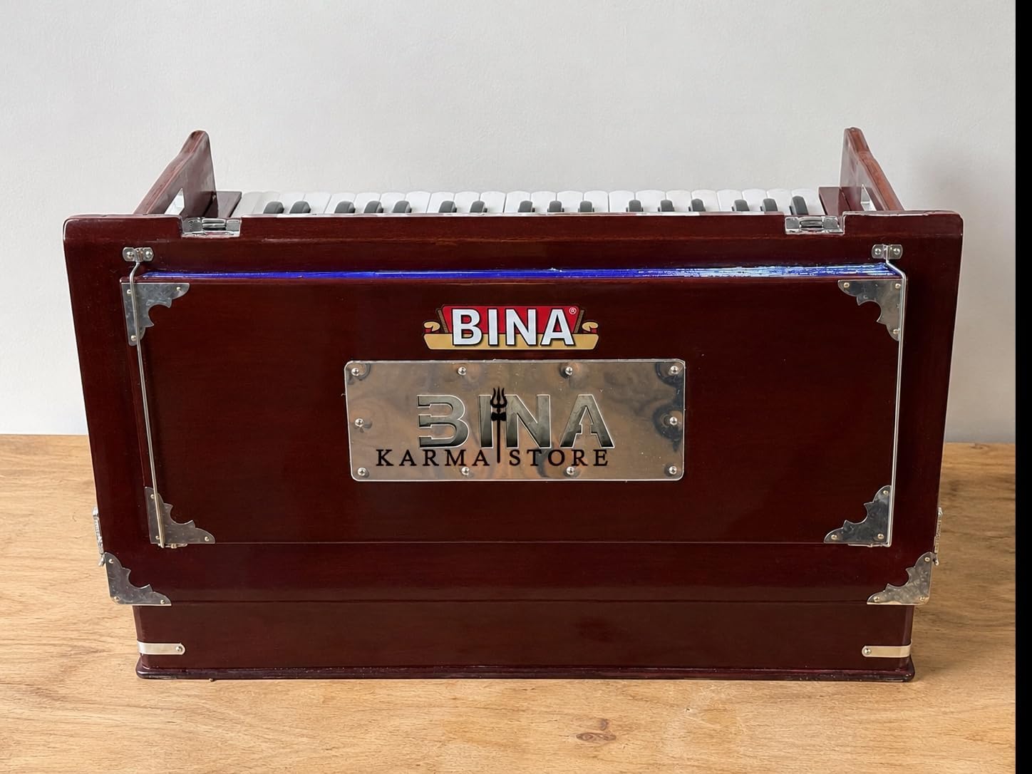 Harmonium Traveler, Portable Folding with 4 Stops, 2½ Octaves, Teak, Wood, 18 x 12 x 7 Inches, 8 KG, Bass-Male Reed, 440 Hz, with Coupler and Gig Bag, Harmonium BINA no. 23B Dx