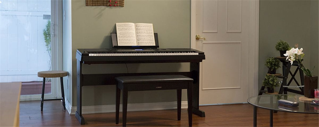 Yamaha DGX660WH 88-Key Weighted Digital Piano with Furniture Stand, White