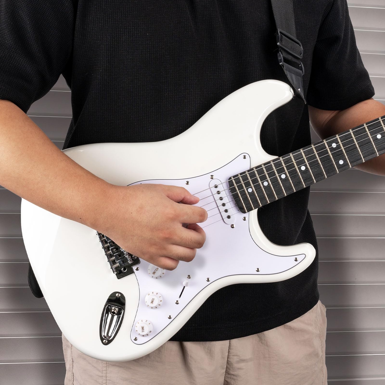 39 Inches Full Size Electric Guitar Beginner Electric Guitar Kits with 10W Amp Classic SSS Pickup Complete with Gig Bag Tuner Capo Strap Picks Guitar String Winders Black