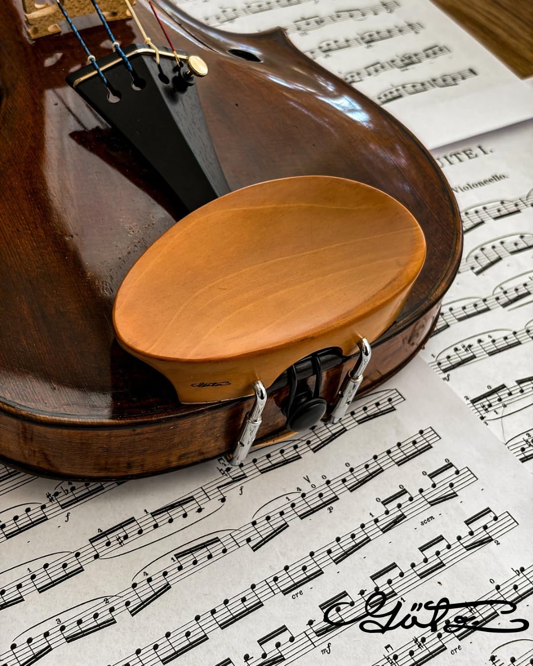Conrad Götz, ZK-300E, New Flesch Chinrest for Violin 4/4, Deep Black Ebony