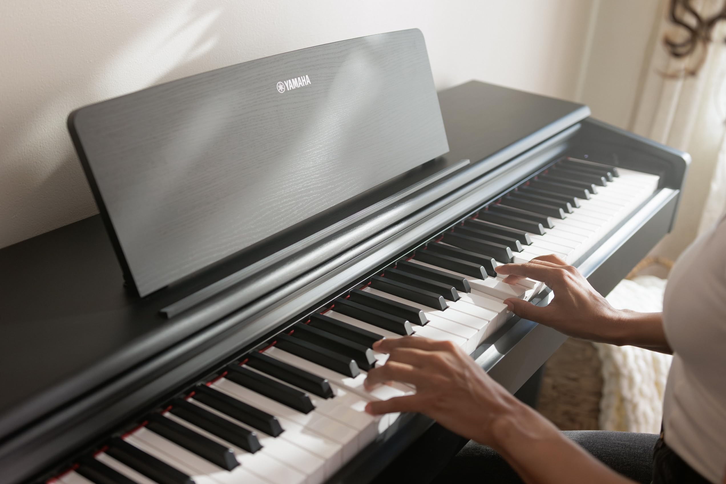 Yamaha Arius Series 88-Key Weighted Action Upright Digital Piano for Beginner and Intermediate Players, Dynamic Response, Grand Piano Sound, 3-pedal Unit, Bench Included, Rosewood YDP105R