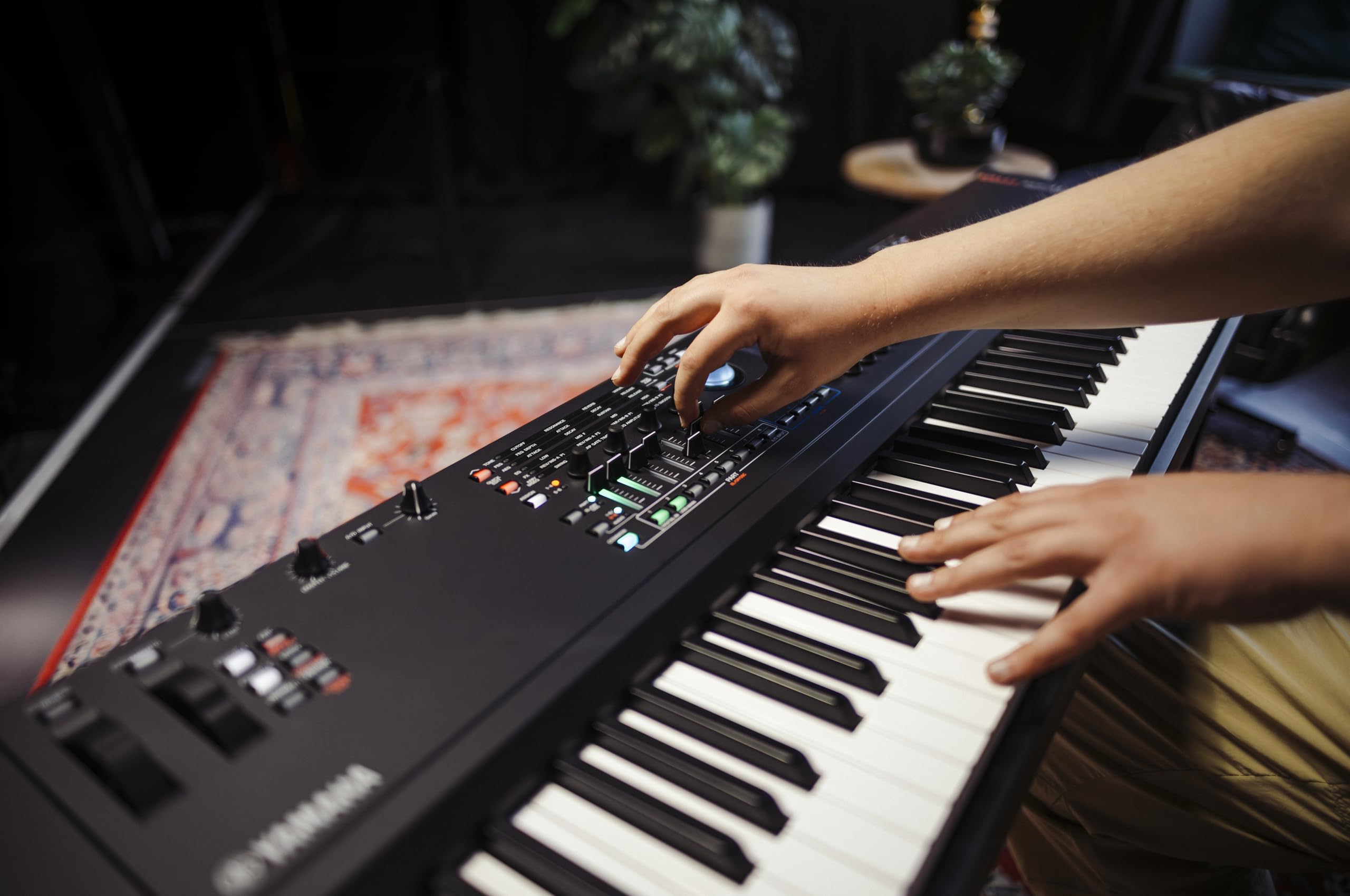 Yamaha 61-Key Music Synthesizer with Improved Keyboard Action, Performance Focused for Next Generation Sound Exploration, Expressive Control and Optimized Workflow MODX M6