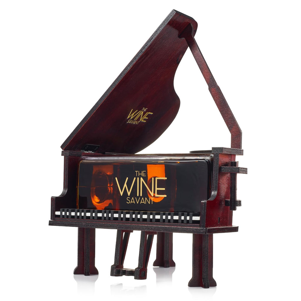 Saxophone Whiskey & Wine Decanter - 34 OZ Decanter Set with Two 10 Oz Whisky Glasses - Bourbon, Scotch, Liquor Gifts for Men, Dad, Father, Music Lover Gifts, Classical Instrument Room Home Décor