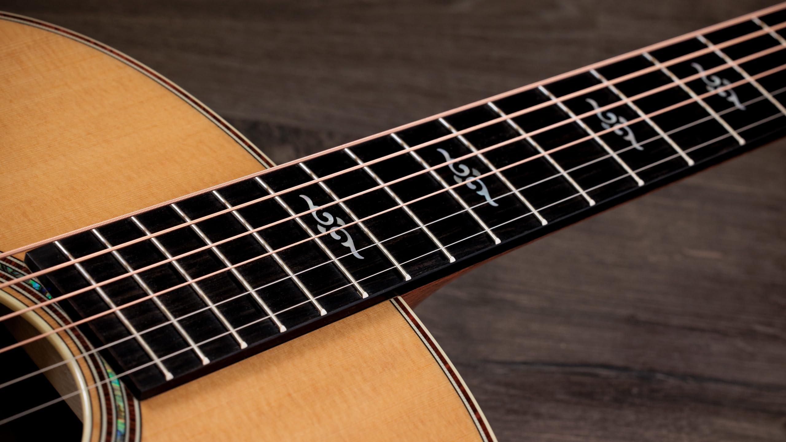 Taylor Gold Label 817e Acoustic-electric Guitar - Natural