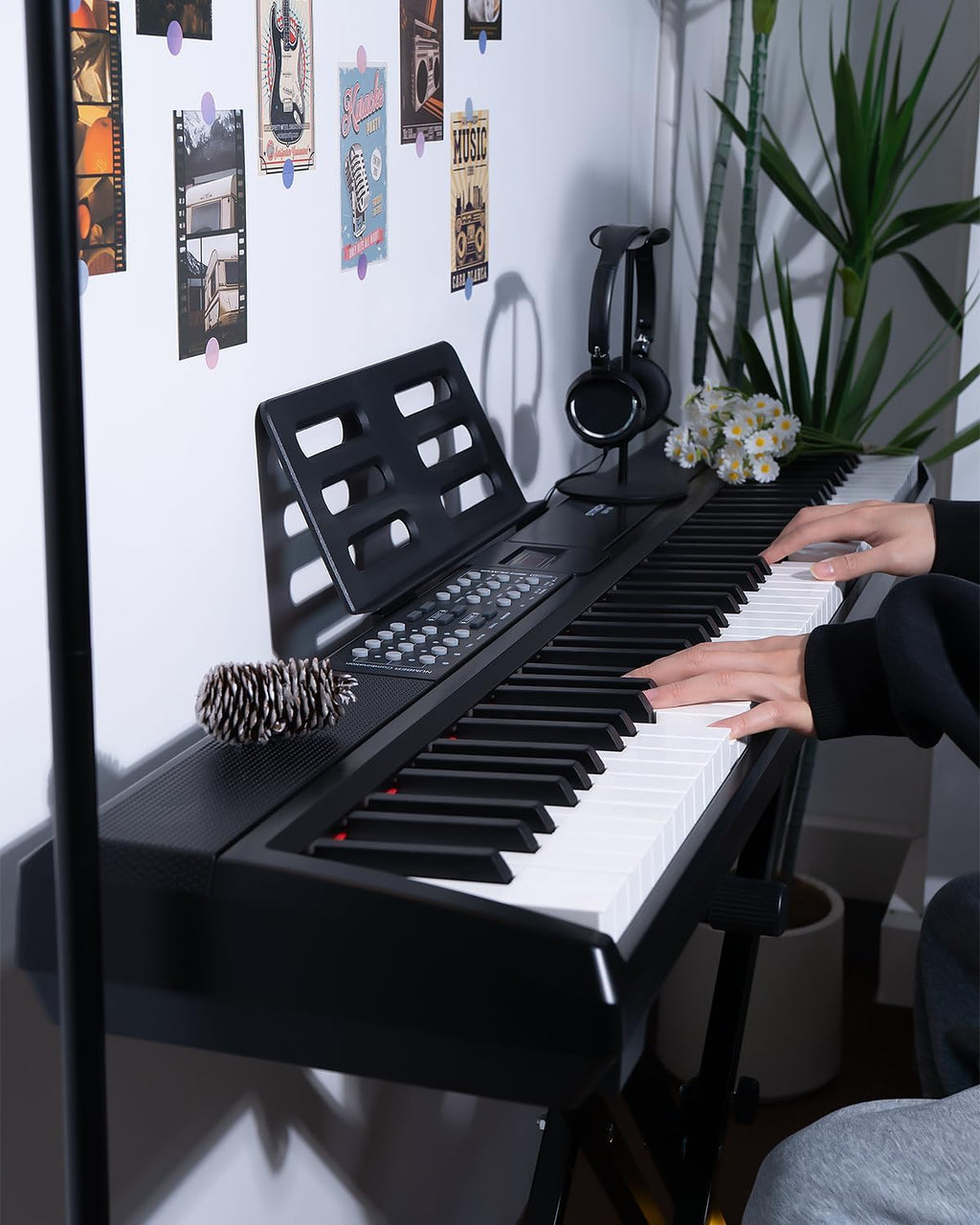 STRICH 88 Keys Weighted Keyboard with Sustain Pedal, Hammer-Action Digital Piano, 2x15W Built-In Speakers, Full-size Electric Piano Keyboard Supports USB-MIDI/Wireless Connect, White, SDP-120