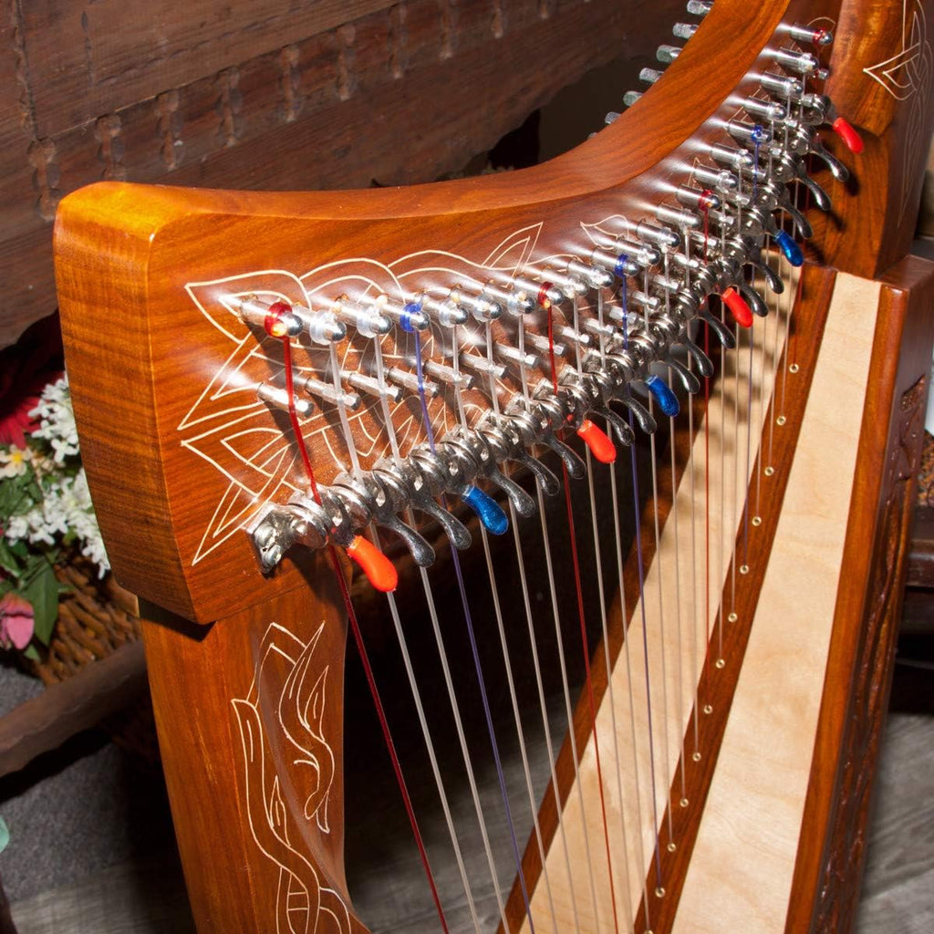 Roosebeck Heather Harp w/Full Chelby Levers, Engraved Vine Design + Padded Gig Bag