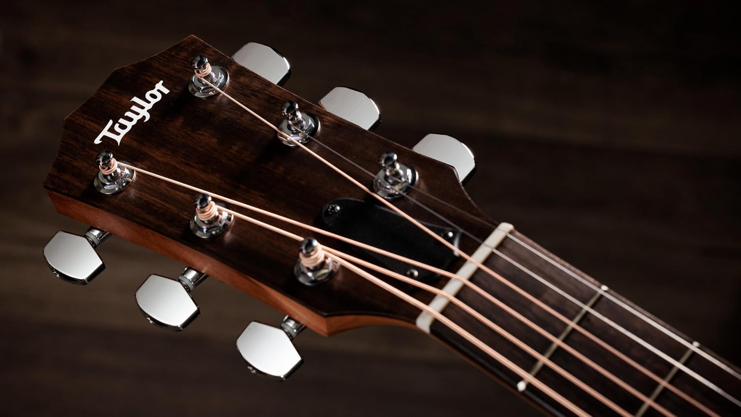 Taylor 112ce Special Edition Grand Concert Acoustic-Electric Guitar - Honeyburst with Gig Bag