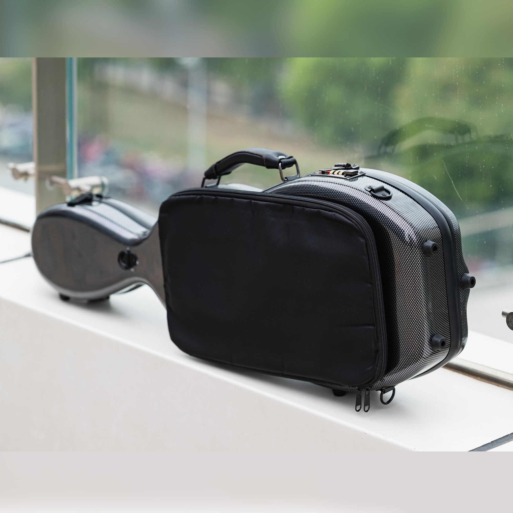 Christina violin case 4/4 Full Size Violin case High-Strength Carbon Fiber Pear-Shaped Violin Music Bag With Combination Lock and Extra Bag Gray Violin Hard Case (VB-Random type-SilveryGray spot)