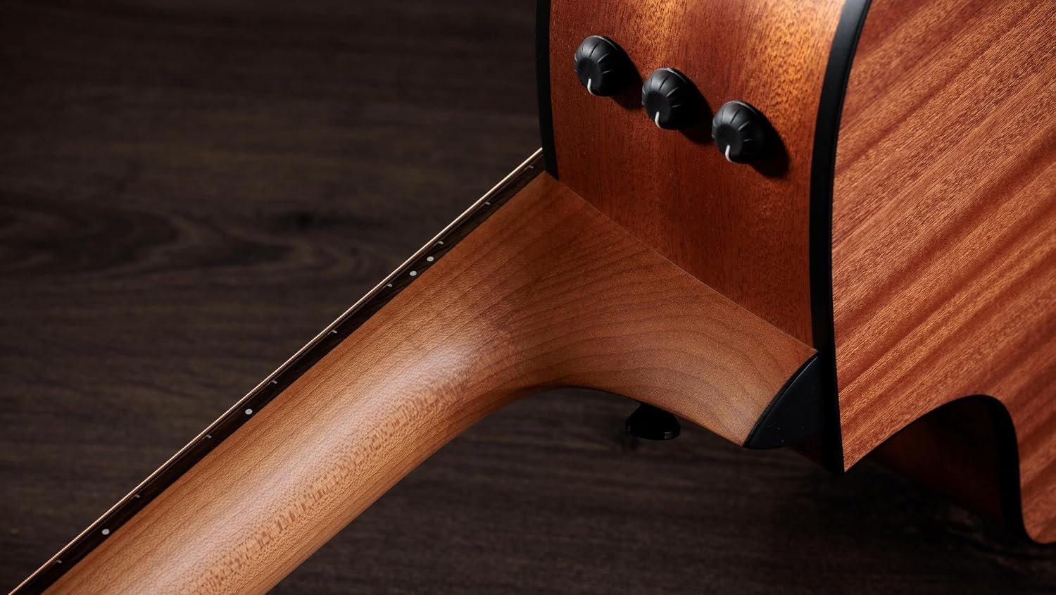 Taylor 112ce Special Edition Grand Concert Acoustic-Electric Guitar - Honeyburst with Gig Bag