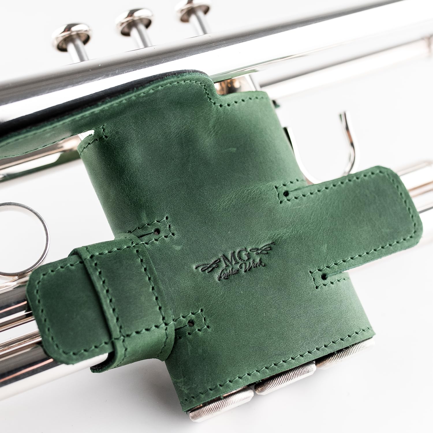 Trumpet Valve Guard XL Genuine Leather Protection Trumpet Valve Cover Valve Wrap (Green)