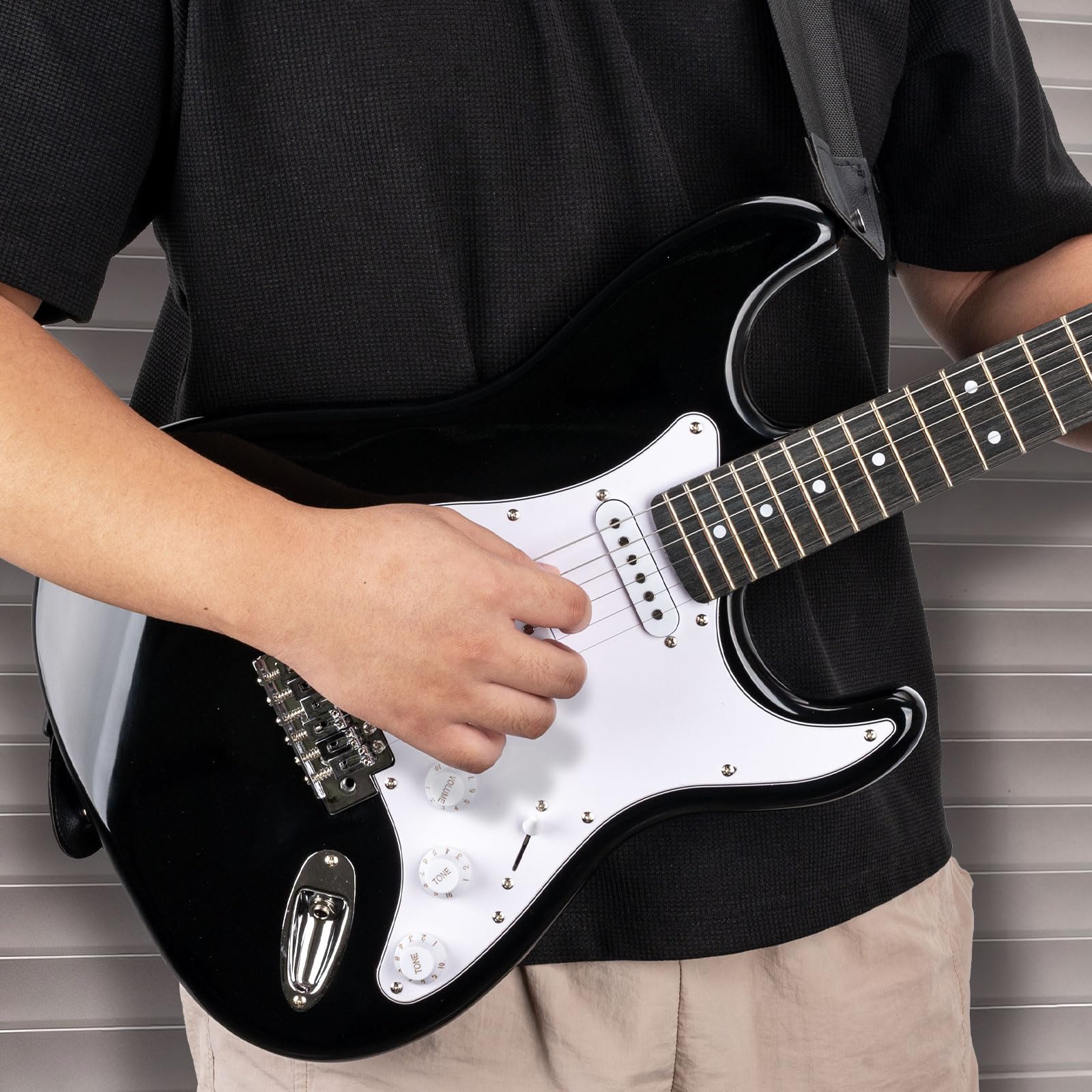 39 Inches Full Size Electric Guitar Beginner Electric Guitar Kits with 10W Amp Classic SSS Pickup Complete with Gig Bag Tuner Capo Strap Picks Guitar String Winders Black