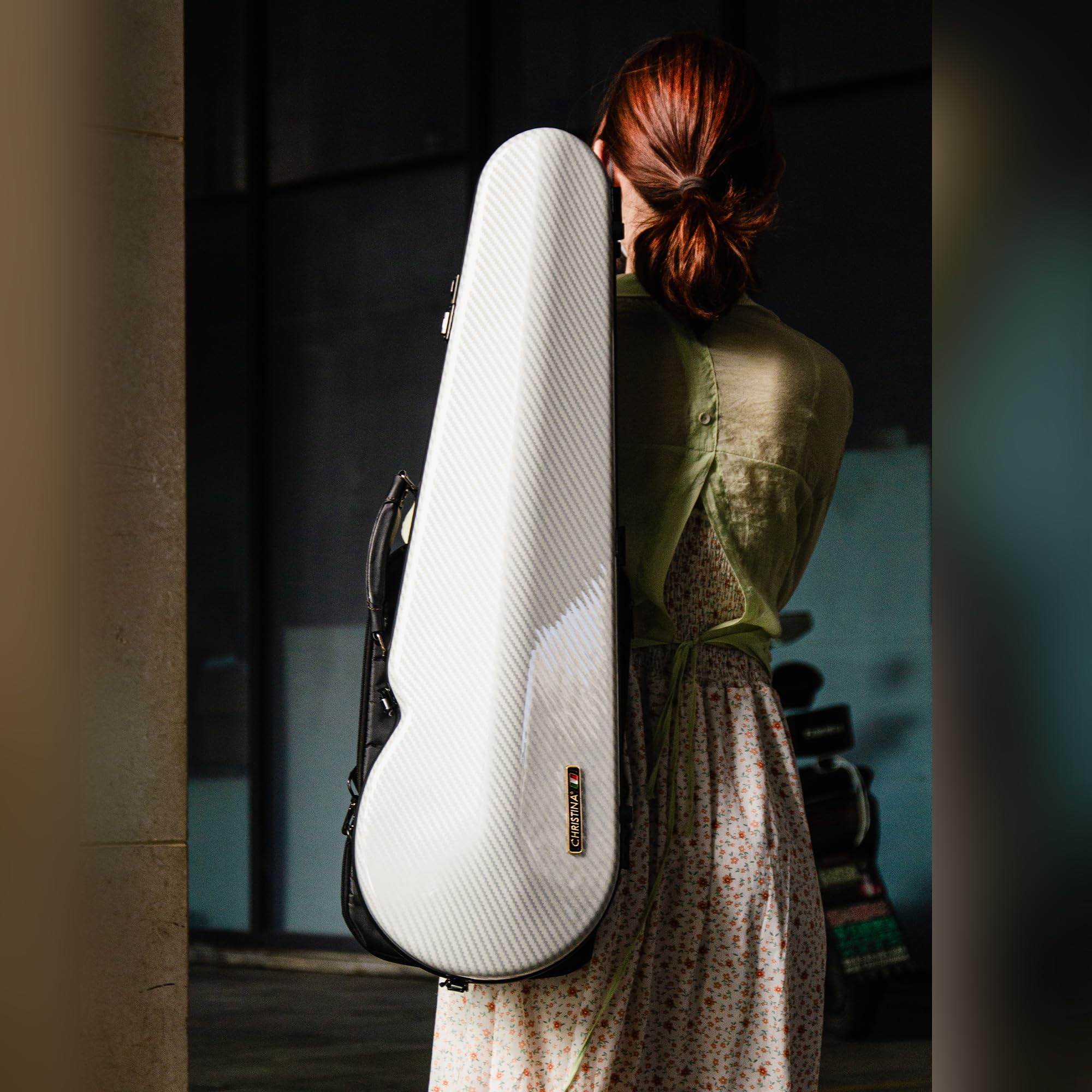 Christina violin case 4/4 Full Size Violin case High-Strength Carbon Fiber Triangle Violin Music Bag With Combination Lock and Extra Bag White Violin Hard Case (VB-Trianglee-WhiteDot spot)