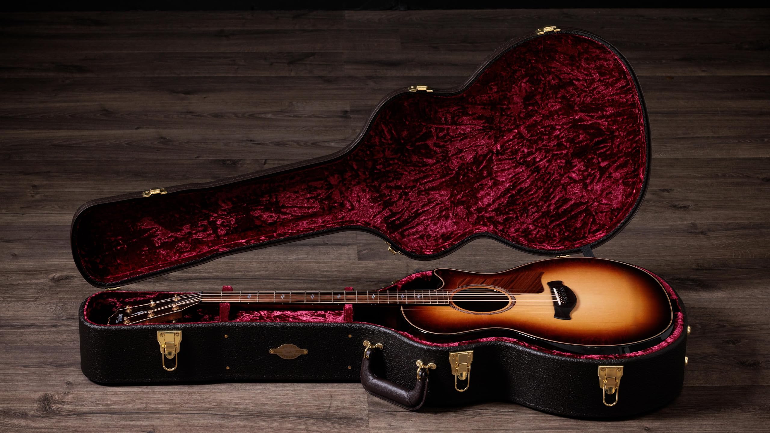 Taylor Next Generation Builder's Edition 814ce Indian Rosewood/Adirondack Spruce Grand Auditorium Acoustic-Electric Guitar with Hardshell Case