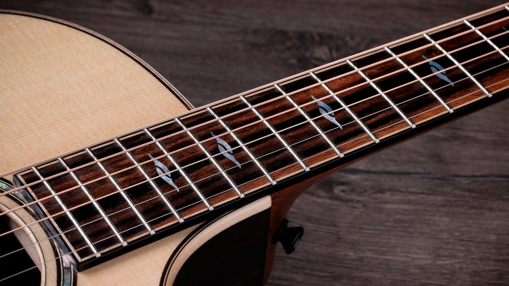 Taylor Next Generation Builder's Edition 814ce Indian Rosewood/Adirondack Spruce Grand Auditorium Acoustic-Electric Guitar with Hardshell Case