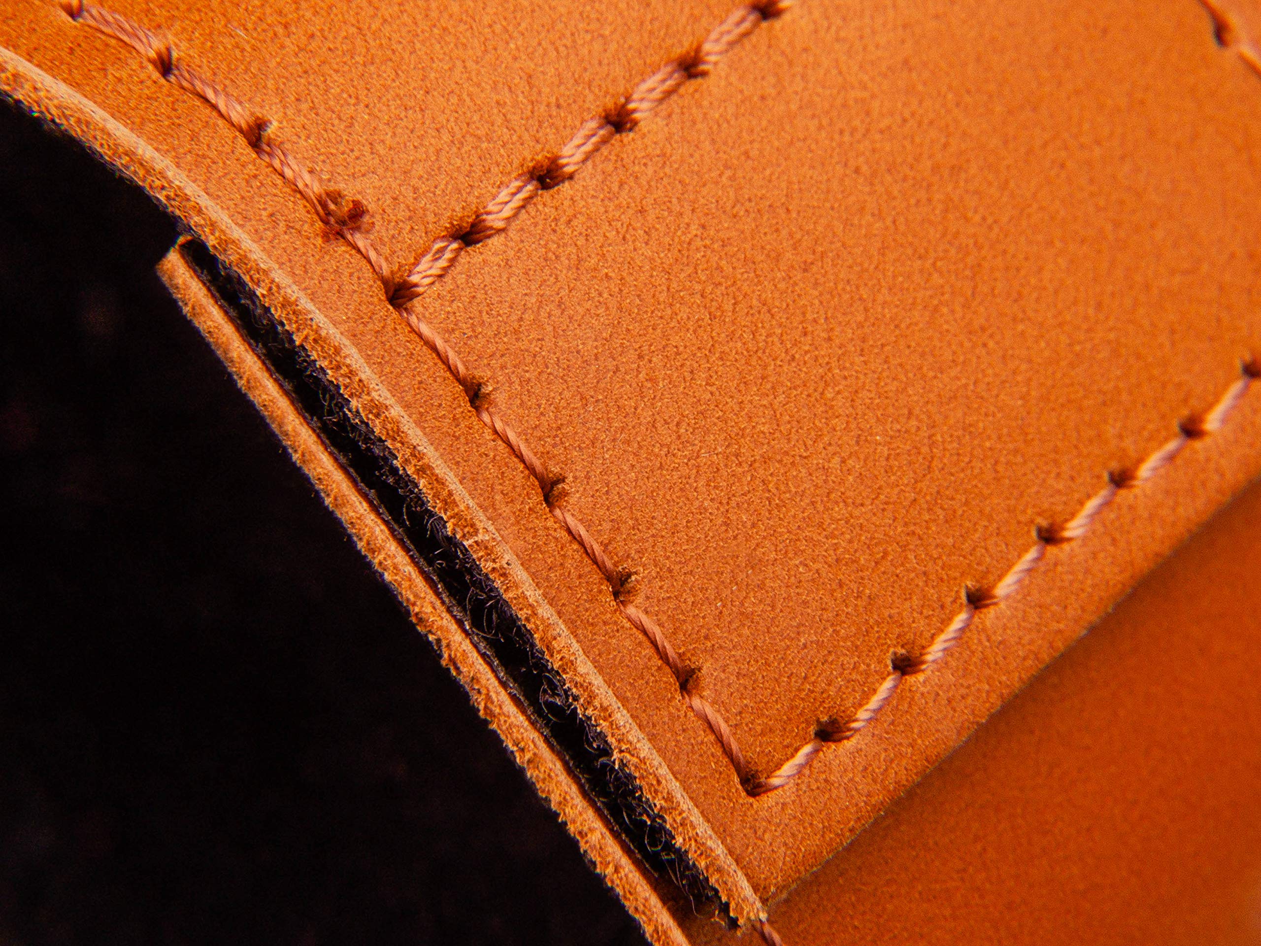 Trumpet valve guard by KGUBrass is the leather trumpet valve protector made of luxurious mild and thick material; use as protection from corrosion, scratches and stains (Marsala)